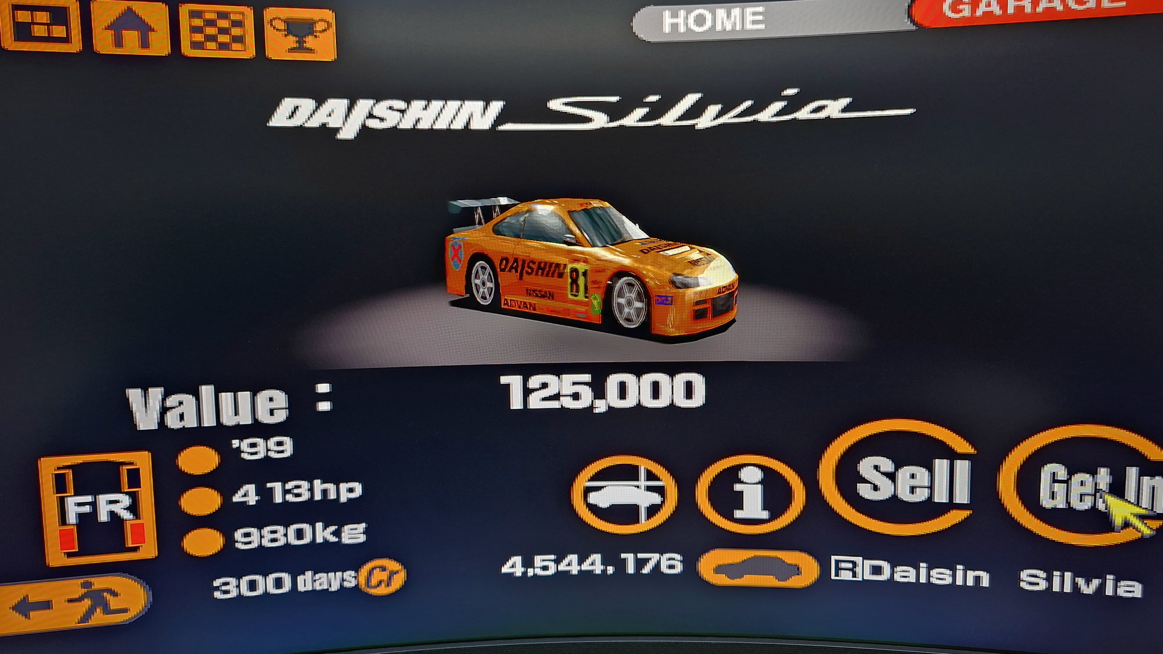 68135