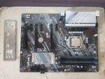 Gigabyte Z390 D + Intel Core i7-8700K Socket 1151 2.jpg